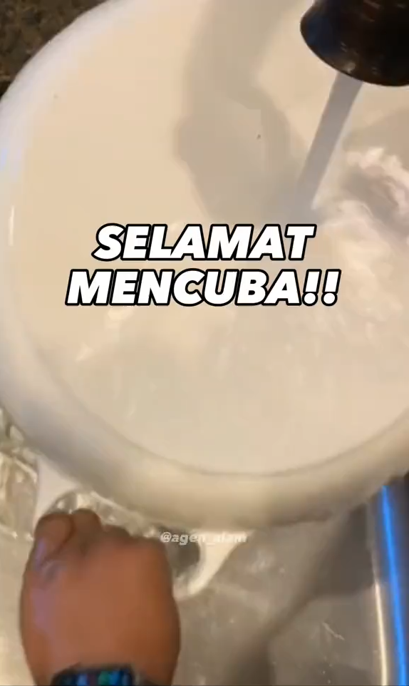 Tanpa perlu disikat, ini cara hilangkan kerak gosong di wajan agar kinclong pakai 2 bahan dapur