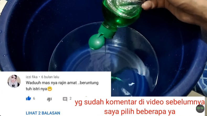Tanpa disikat, ini cara bersihkan kain pel hitam dekil jadi putih lagi cukup tambah 1 bahan dapur