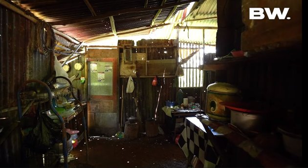 rumah seleb TikTok Frendi Bawotong © YouTube