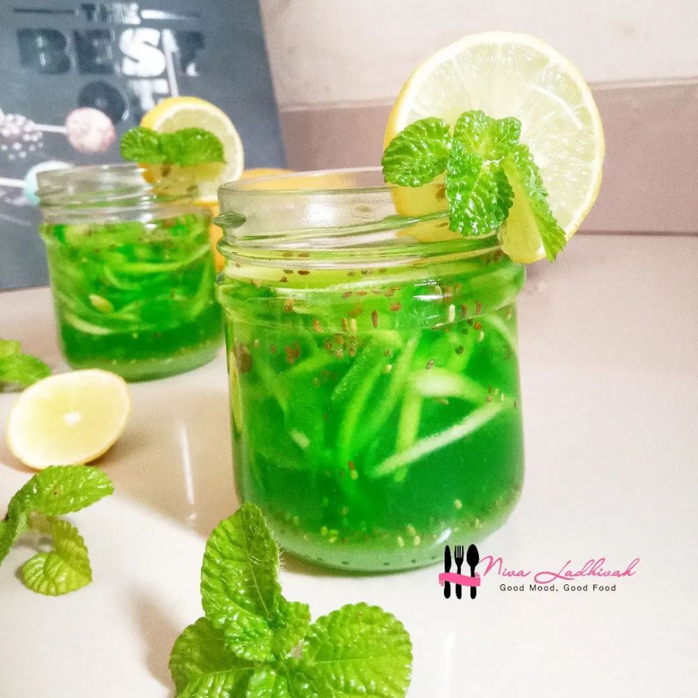 17 Resep es kuwut paling segar untuk buka puasa Ramadhan, nikmat dan praktis