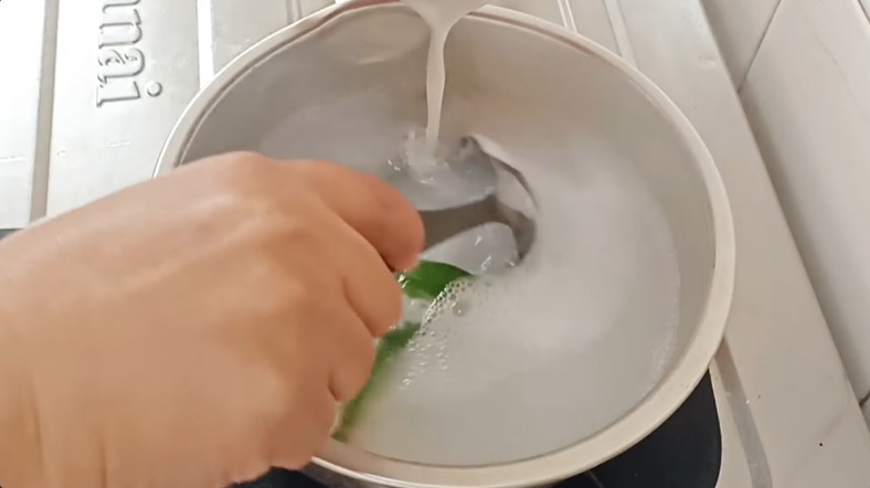 Tetap gunakan santan, emak-emak ini punya trik masak bubur sumsum agar tidak cepat basi dan berair