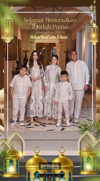 Mikhayla pemotretan busana muslim © berbagai sumber