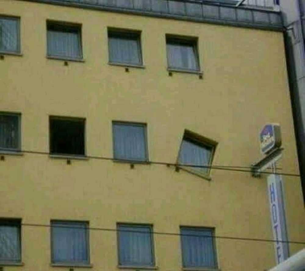 bangunan nyeleneh bikin kaki bergetar berbagai sumber