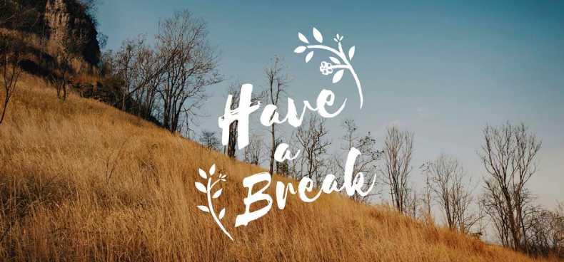 Blessed quotes  freepik.com