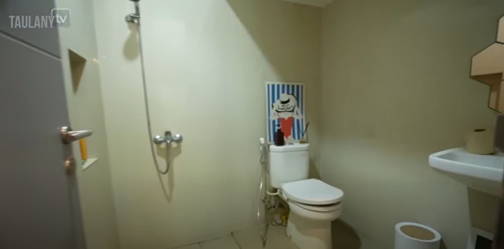 potret rumah baru Onad area bersantai nuansa Maroko © 2024 brilio.net