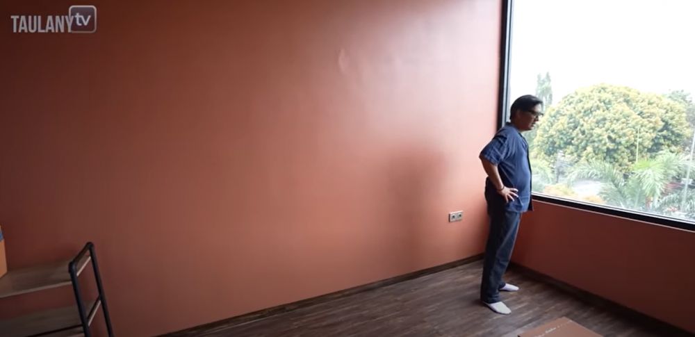 potret rumah baru Onad area bersantai nuansa Maroko © 2024 brilio.net