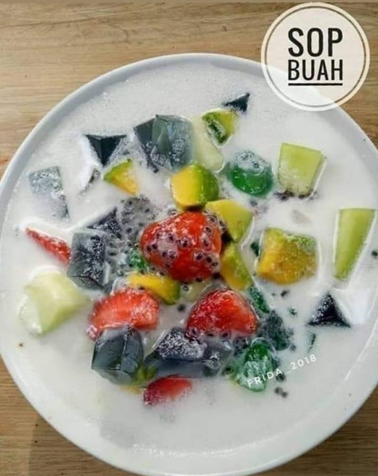 17 Resep sop buah istimewa, segar, praktis, dan manis, andalan buat buka puasa