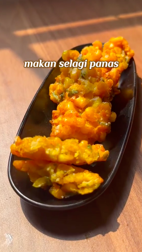 Tanpa baking powder, ini trik bikin bakwan jagung agar renyah tahan lama cuma tambah 1 jenis minuman