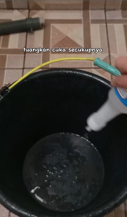 Cukup direndam 15 menit, ini cara ampuh hilangkan noda kuning di pakaian pakai tambahan 1 bahan dapur