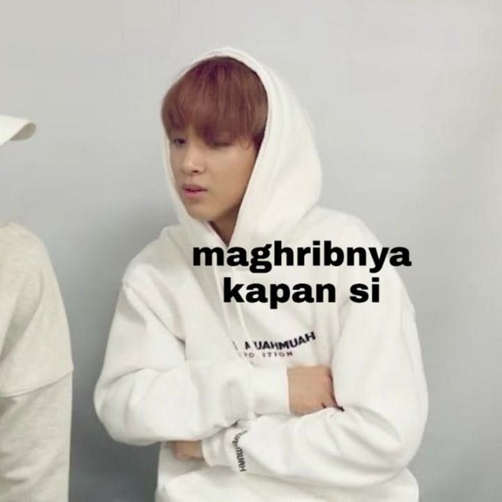 Meme lucu idol Korea © 2024 brilio.net