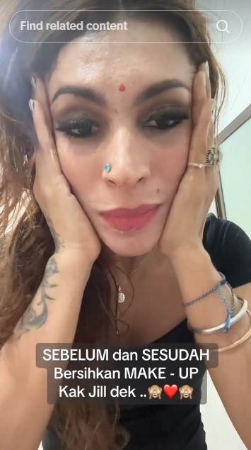 seleb TikTok kak Jill hapus makeup © TikTok seleb TikTok kak Jill hapus makeup © TikTok