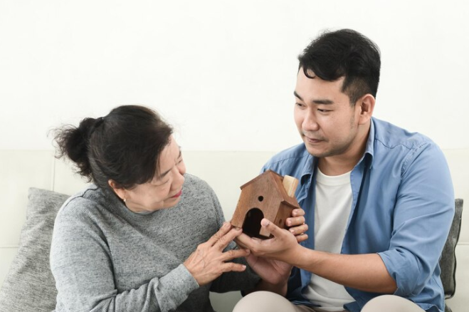 Kata- kata ungkapan sayang terhadap orangtua freepik.com