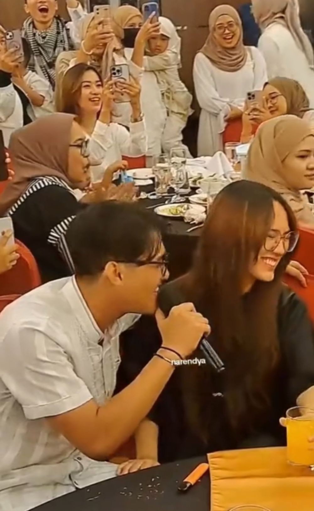 Happy Asmara buka puasa bareng Gilga © berbagai sumber