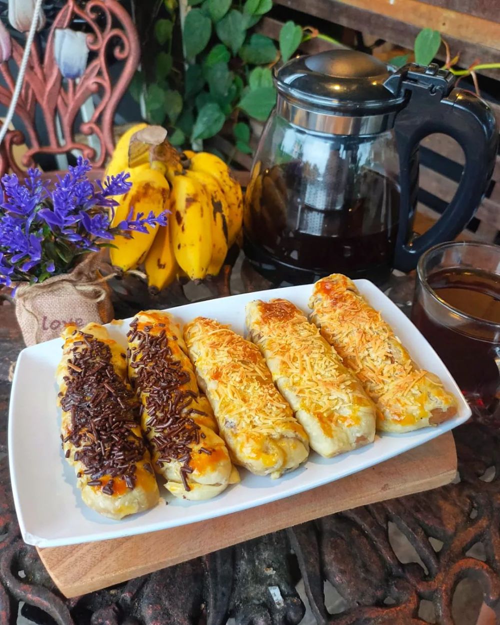 17 Resep camilan berbahan pisang cocok untuk takjil, simpel, gurih, enak, dan nikmat