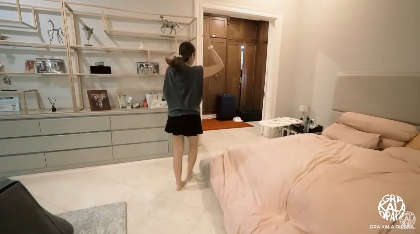 potret dulu dan kini kamar nia ramadhani © YouTube