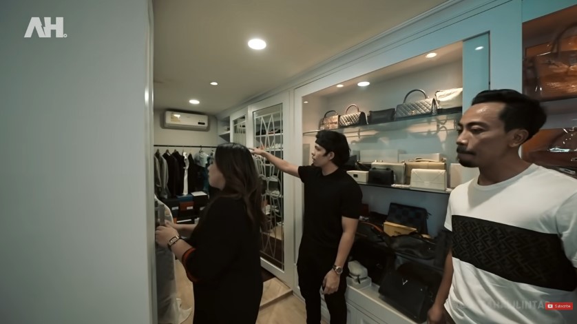 walk in closet Maharani Kemala © YouTube