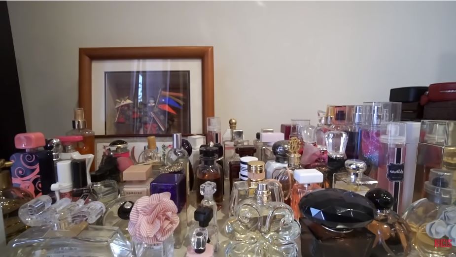 potret lawas kamar aurel hermansyah © YouTube