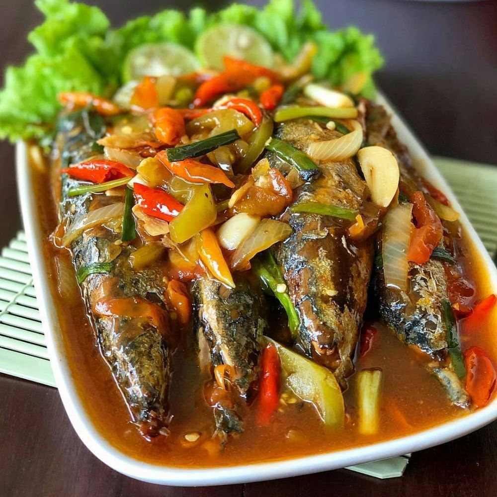 13 Resep kreasi ikan pindang, simpel, enak, dan menggugah selera