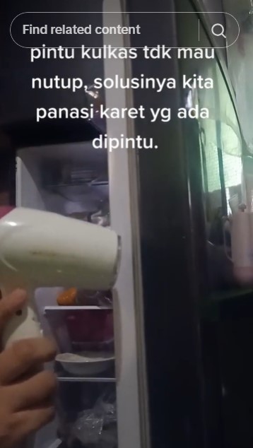Tak perlu dibongkar, emak-emak ini punya trik atasi karet pintu kulkas longgar pakai 1 alat