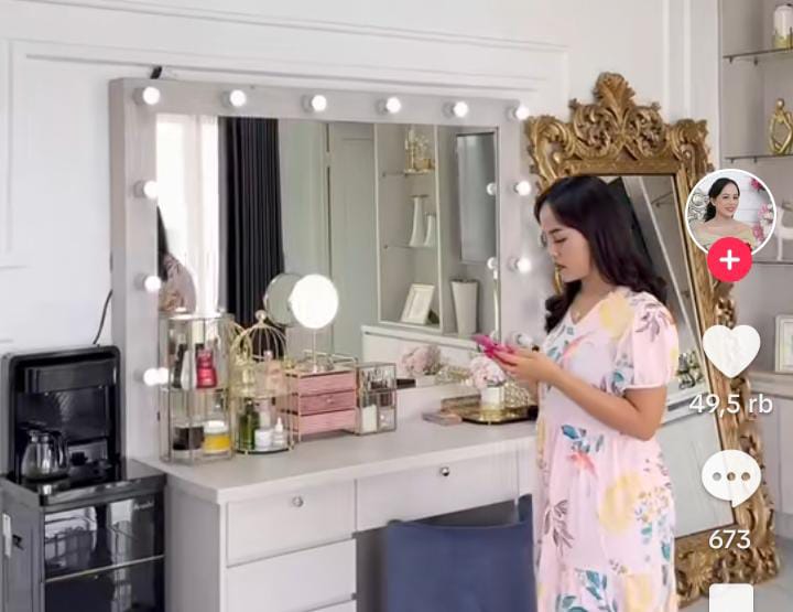 Rumah bos skincare Tri Wahyuni TikTok