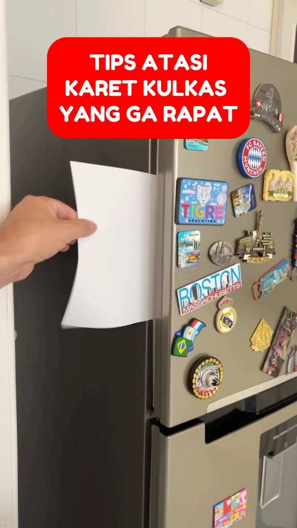 Bukan diusap air panas, cara warganet atasi karet pintu kulkas longgar kembali rapat ini pakai 1 alat