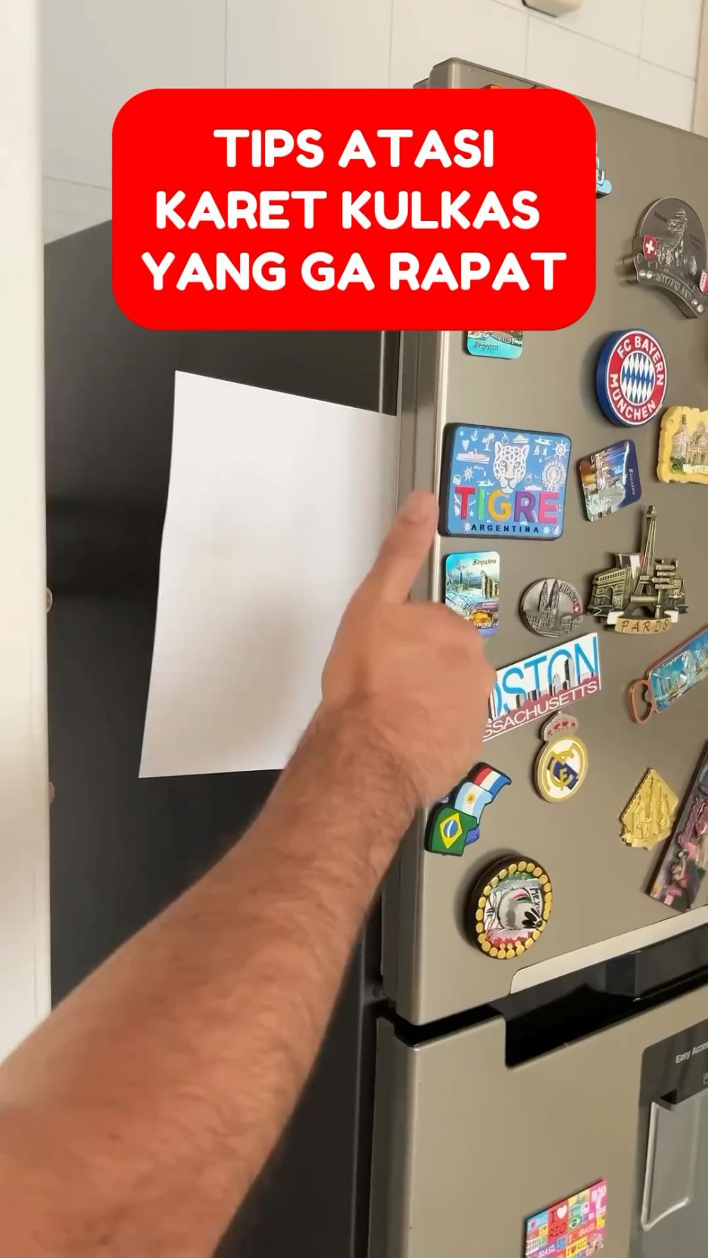 Bukan diusap air panas, cara warganet atasi karet pintu kulkas longgar kembali rapat ini pakai 1 alat