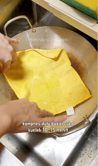 Pakai 1 ampas dapur, trik enyahkan noda gosong wajan stainless ini ampuh bikin kinclong