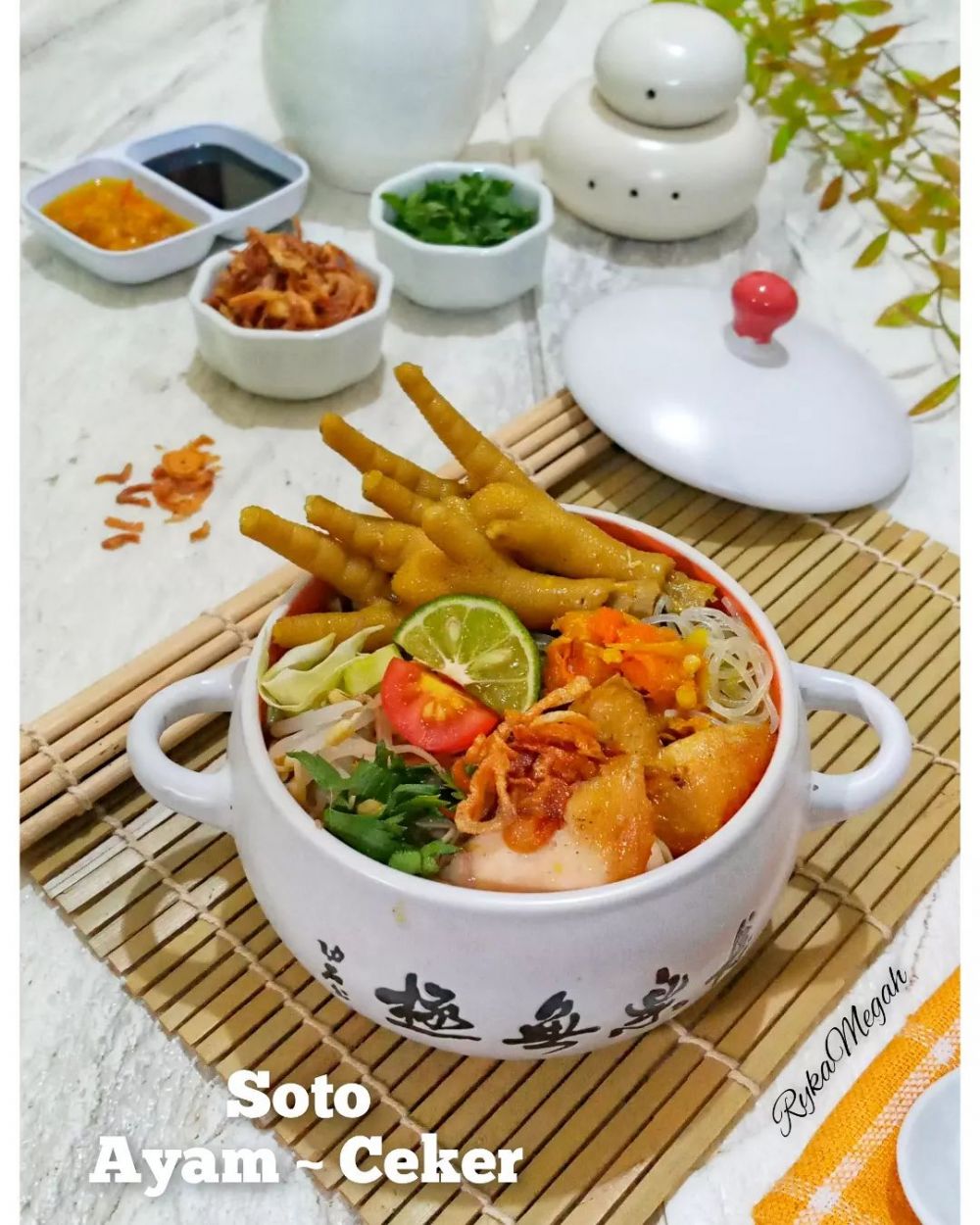 13 Resep bumbu soto ayam tanpa santan, gurih, simpel, penuh rempah, dan cocok untuk buka puasa