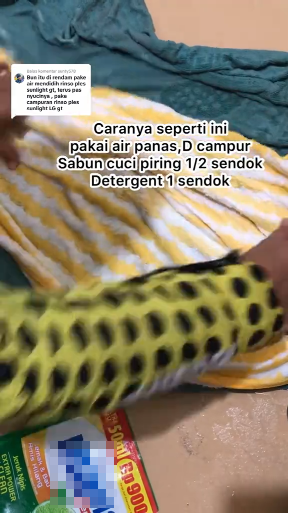 Tanpa direndam sitrun, trik cuci handuk bau dan berjamur ala ibu ini bikin bersih pakai 1 bahan dapur