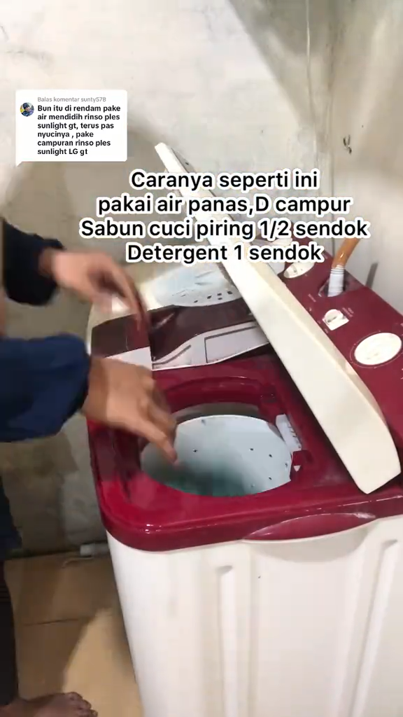 Tanpa direndam sitrun, trik cuci handuk bau dan berjamur ala ibu ini bikin bersih pakai 1 bahan dapur