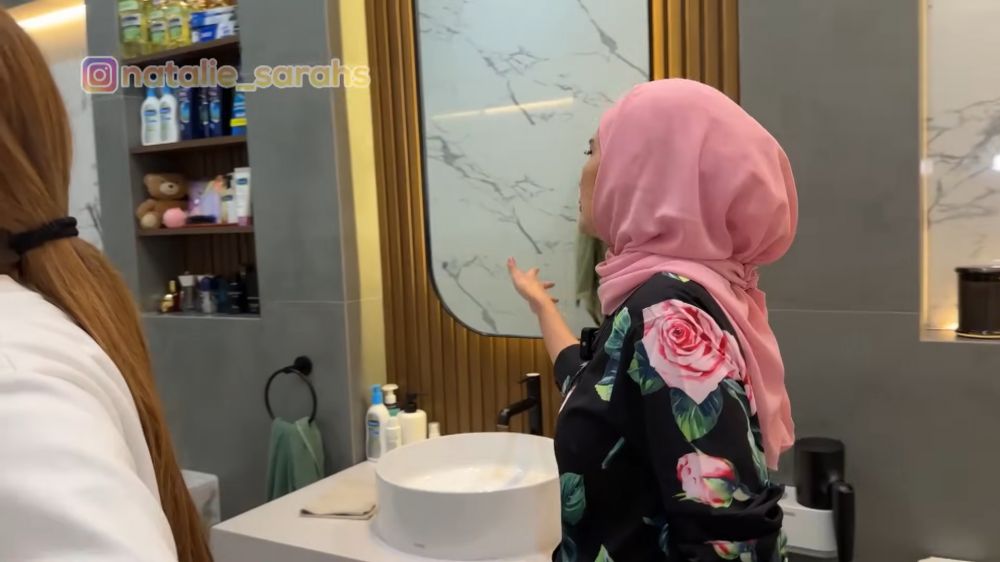 potret kamar anak Inul Daratista, koleksi tas & jam tangan mewah bikin melongo © berbagai sumber