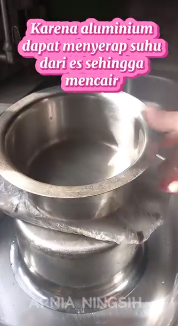 Cuma butuh 5 menit, ini cara cepat cairkan ikan beku dari freezer tanpa air panas dan cuka