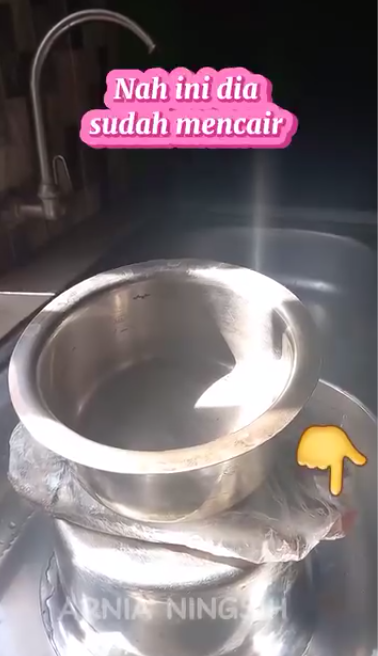 Cuma butuh 5 menit, ini cara cepat cairkan ikan beku dari freezer tanpa air panas dan cuka