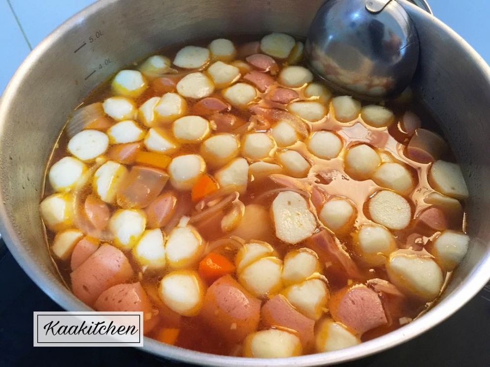17 Resep menu sahur serba kuah merah, simpel, enak, dan menggugah selera
