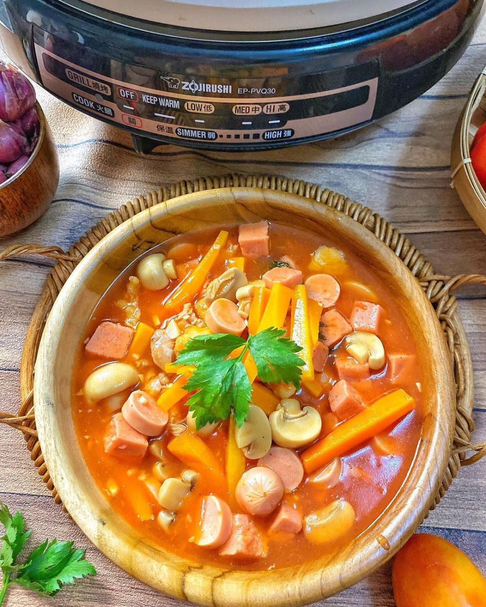 17 Resep menu sahur serba kuah merah, simpel, enak, dan menggugah selera