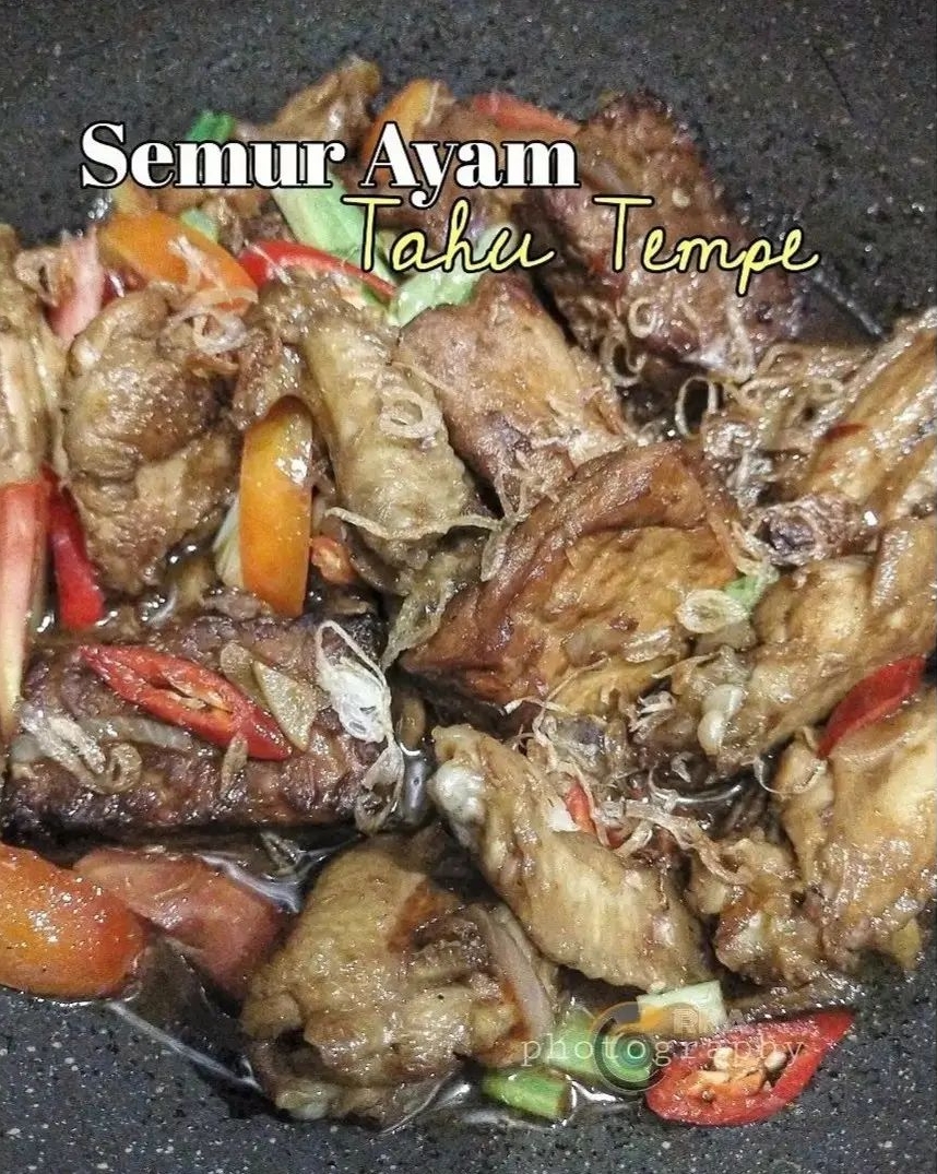 17 Resep semur ayam ala rumahan lauk andalan buka puasa, enak, sederhana, dan nggak bikin bosan