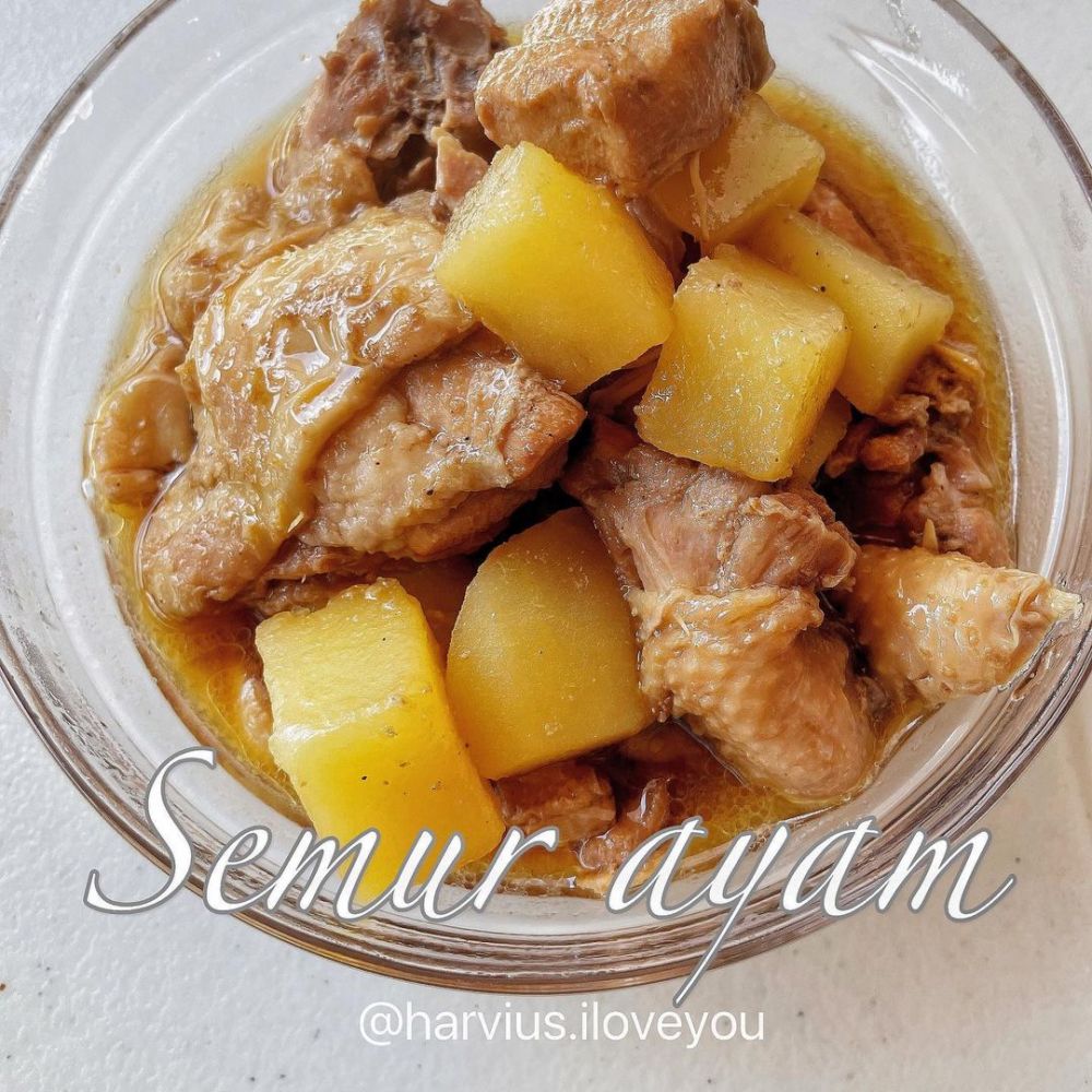 17 Resep semur ayam ala rumahan lauk andalan buka puasa, enak, sederhana, dan nggak bikin bosan