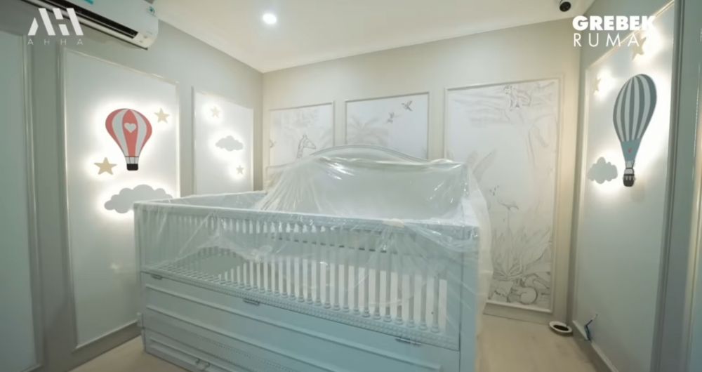 kamar baby Azura YouTube