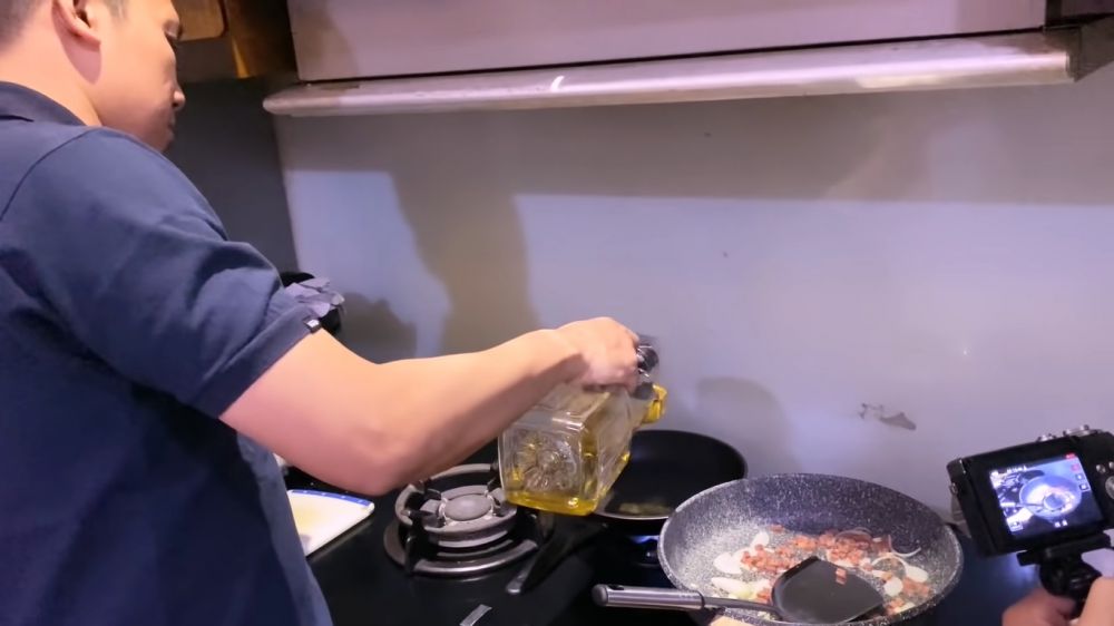 dapur rumah desta saat ini © 2024 brilio.net