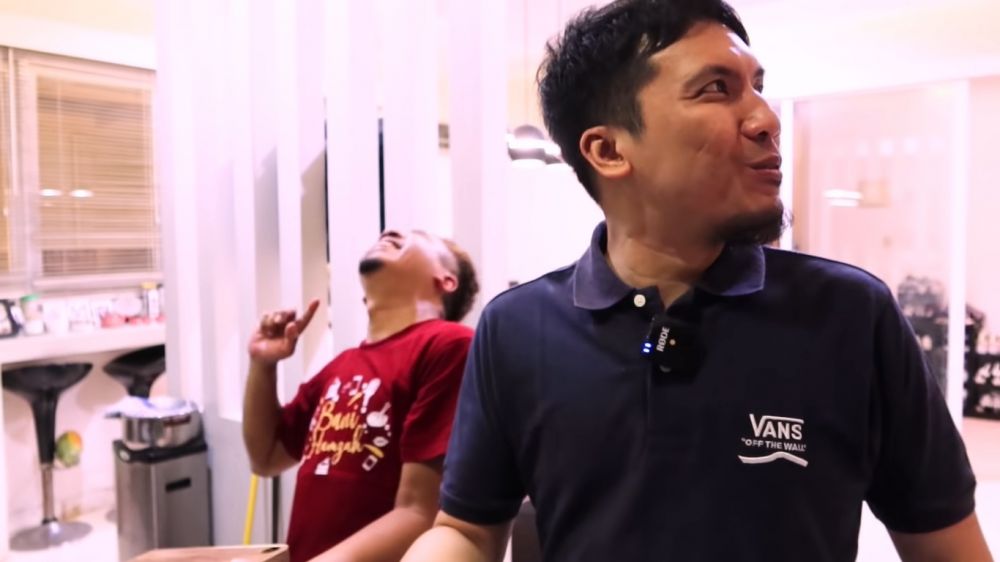 dapur rumah desta saat ini © 2024 brilio.net