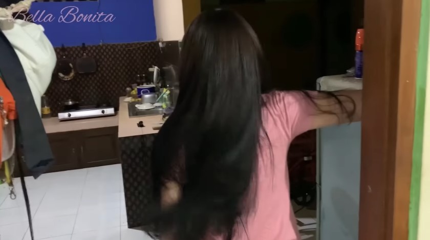 dapur Bella Bonita berantakan © YouTube dapur Bella Bonita berantakan © YouTube