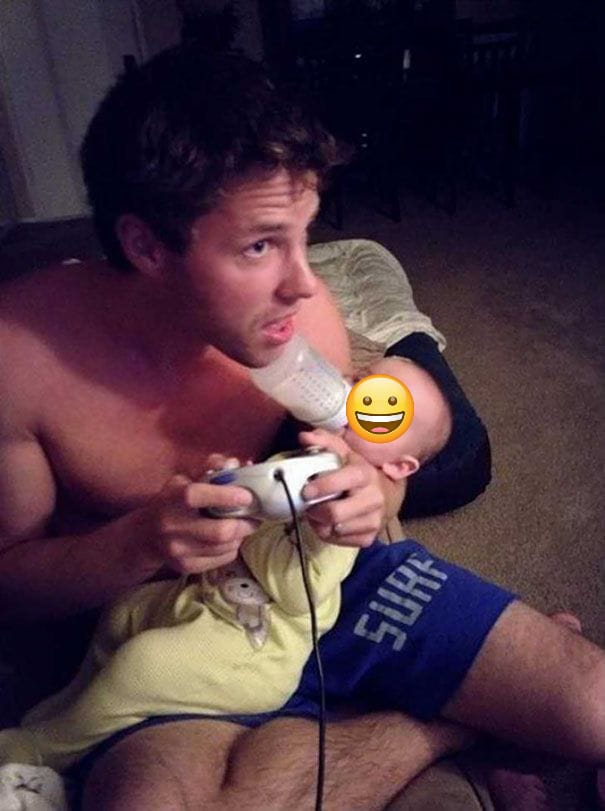 kelakuan bapak saat dipasrahin ngemong anak berbagai sumber