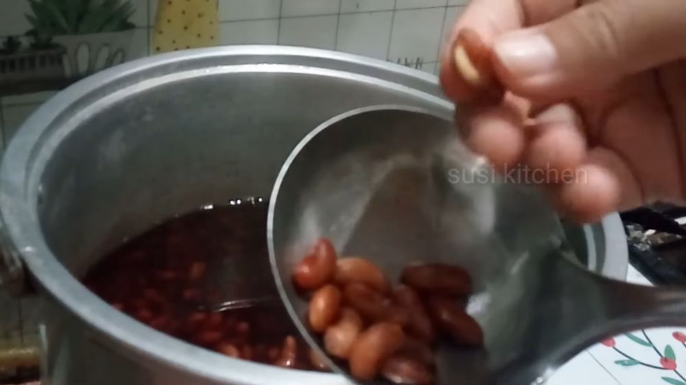 Cuma 12 menit, ini trik merebus kacang merah agar cepat empuk tanpa presto