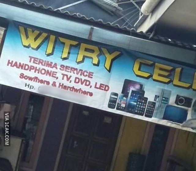 Potret kocak spanduk tukang servis HP © X