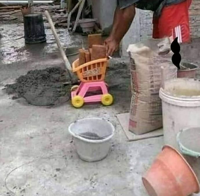 Potret kocak orang terlalu semangat kerja © Instagram