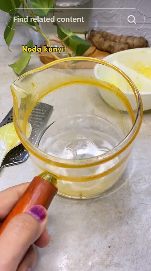 Tanpa baking soda, begini trik hilangkan noda kuning kunyit di panci cuma pakai 1 bahan