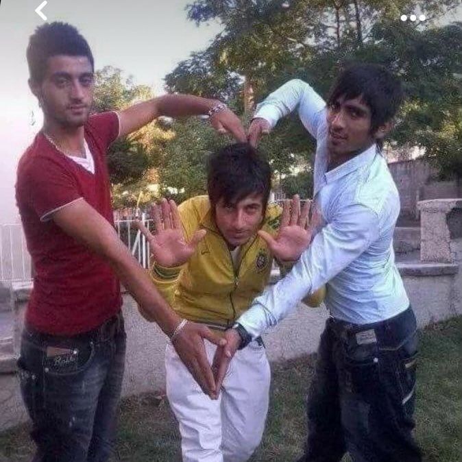 Potret kocak tingkah laku warga vridavan dari berbagai sumber