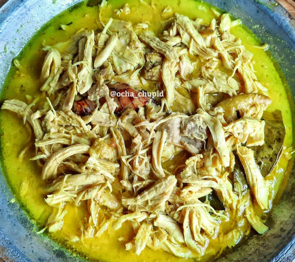 25 Resep opor ayam menu andalan Lebaran, enak, gurih, simpel, dan menggugah selera