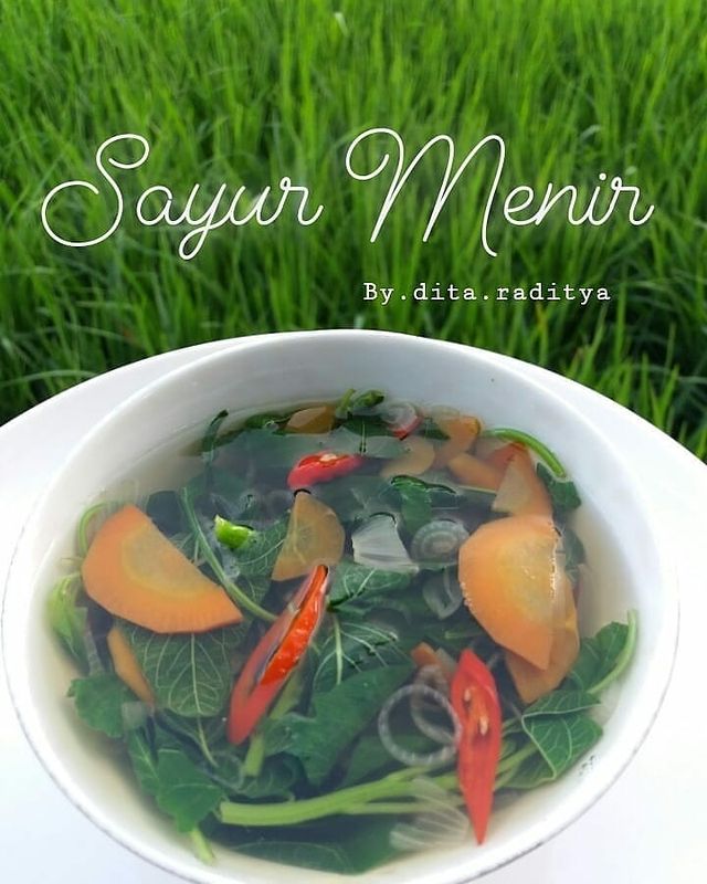 13 Resep sayur bayam bening untuk sahur, segar, simpel, dan menggugah selera