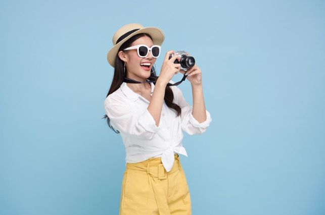 Holiday quotes  freepik.com